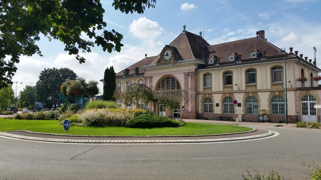 Studios Near Basel Airport Saint-Louis  Δωμάτιο φωτογραφία