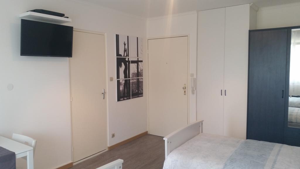 Studios Near Basel Airport Saint-Louis  Δωμάτιο φωτογραφία